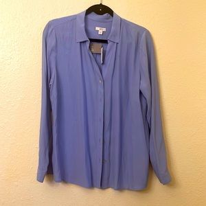 JJill Button up shirt w/v neck detail